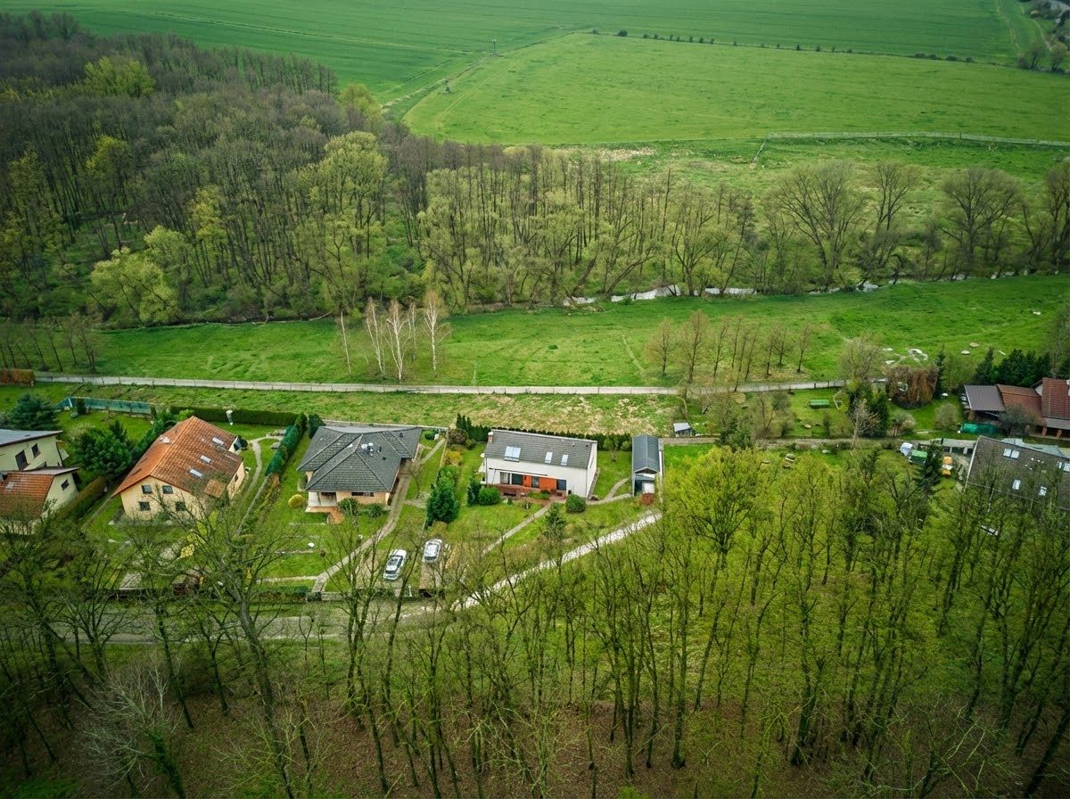 Prodej stavebního pozemku 1378 m², Středokluky – fotka 1 z 3