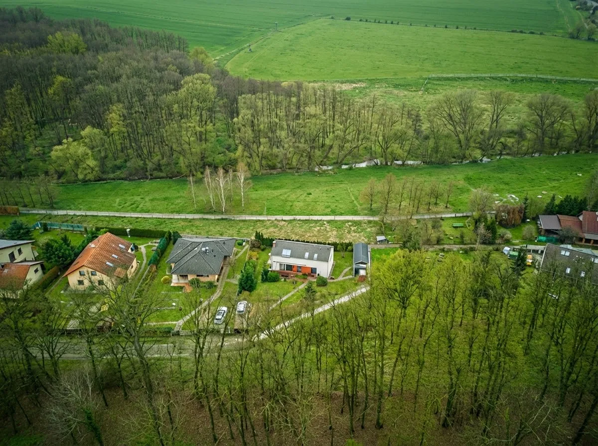 Prodej stavebního pozemku 1378 m²