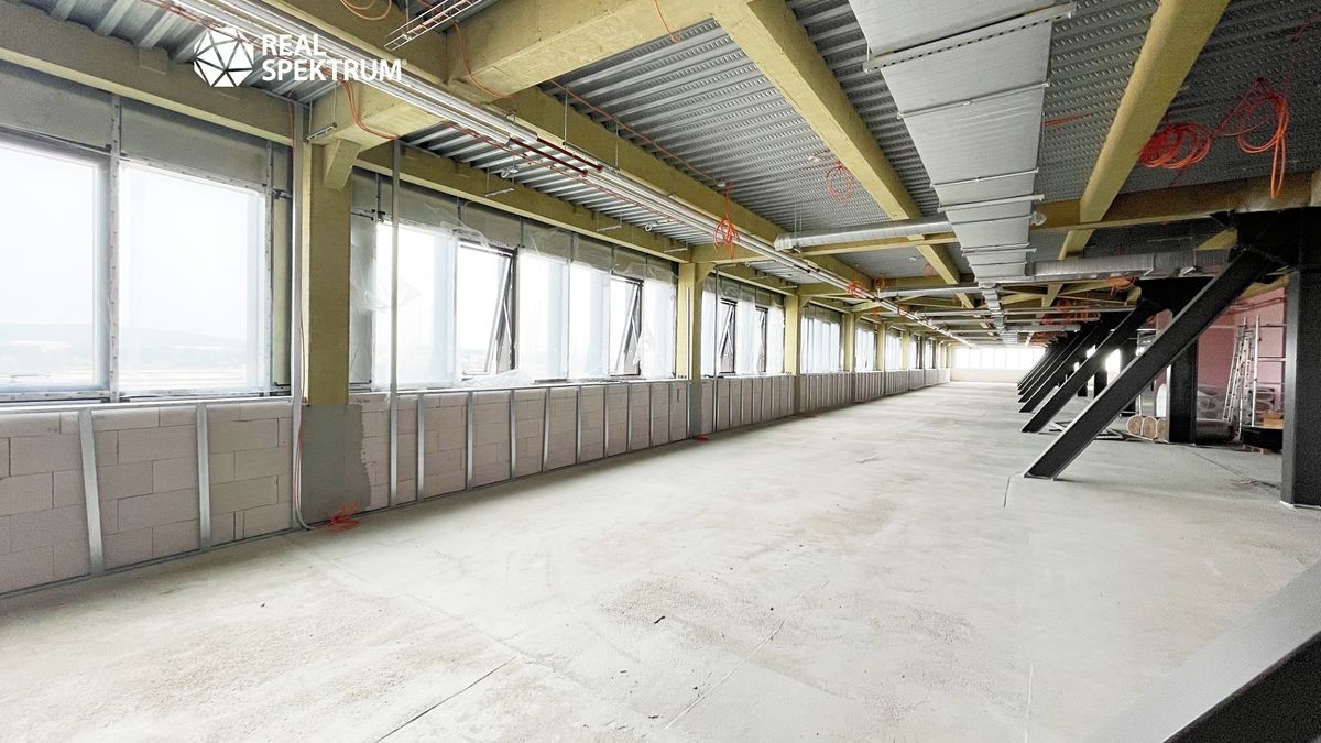 Pronájem kanceláře 1864 m², Brno – fotka 1 z 3