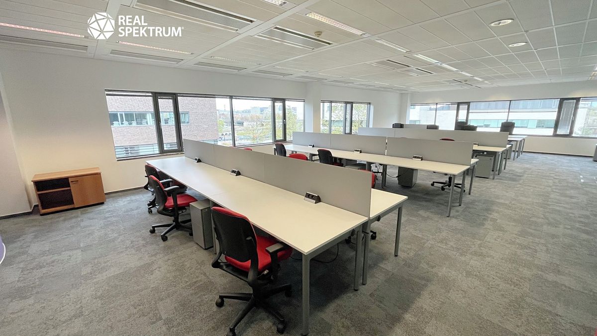 Pronájem kanceláře 872 m²