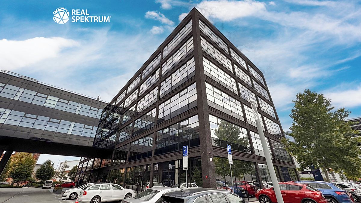 Pronájem kanceláře 1233 m² – fotografie 3