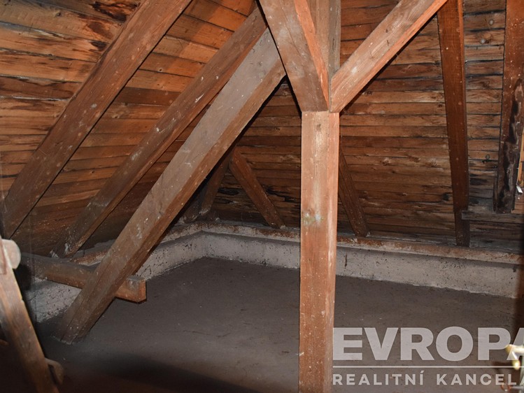 Prodej domu, 189 m² (12 z 14)