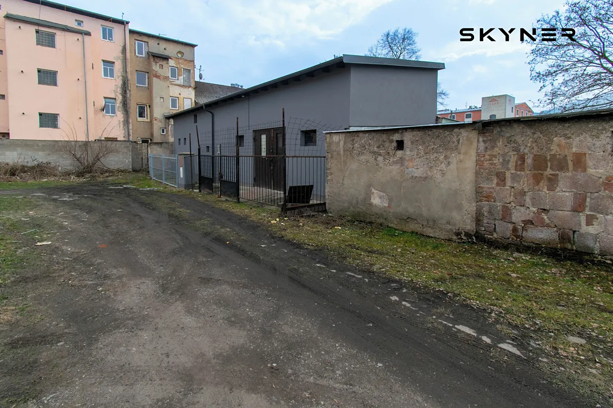 Prodej skladového prostoru 100 m²