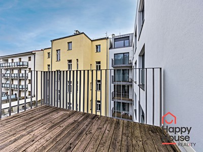 Pronájem bytu 1+kk 61 m² — photo 3