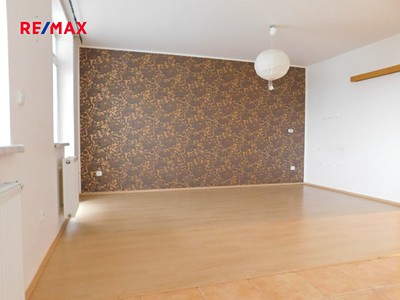 Pronájem bytu 2+kk 55 m² (Jednopodlažní)