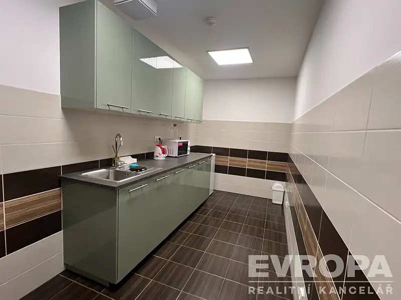 Pronájem kanceláře 31 m², Praha – náhled fotky 3