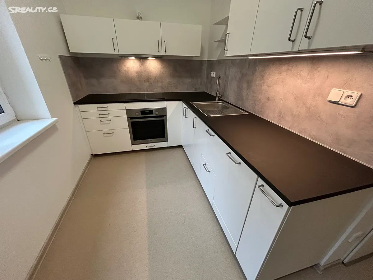 Pronájem bytu 2+1 50 m², Ostrava