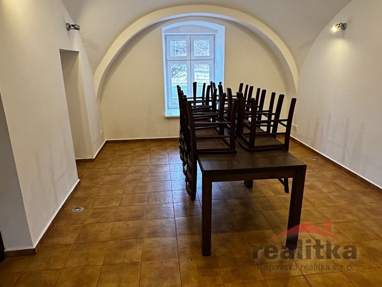 Gewerbefläche zum Kauf, 1.221 m² (7 von 43)