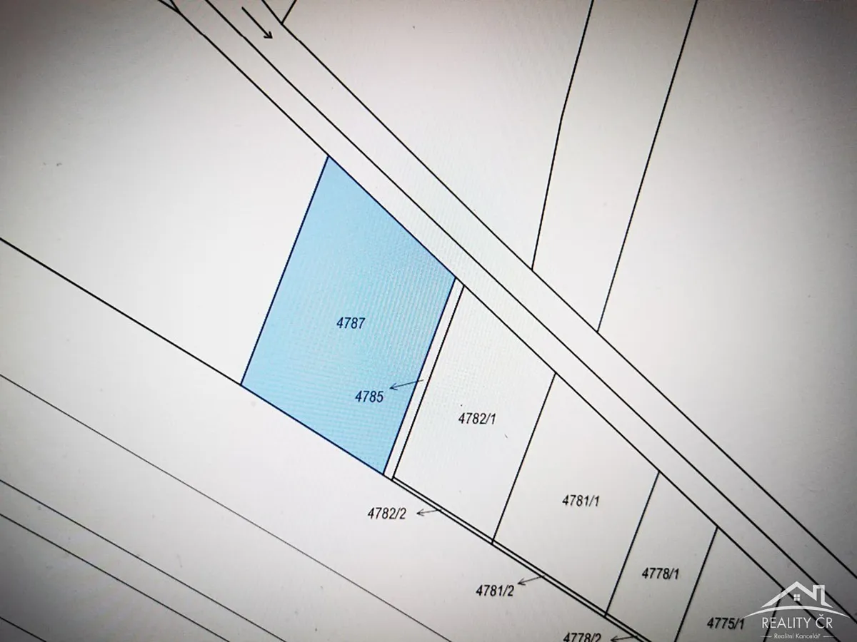 Prodej pole 787 m²