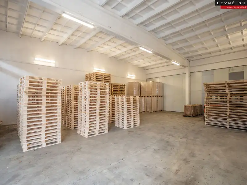 Pronájem skladového prostoru 180 m², Kladruby nad Labem – náhled fotky 1
