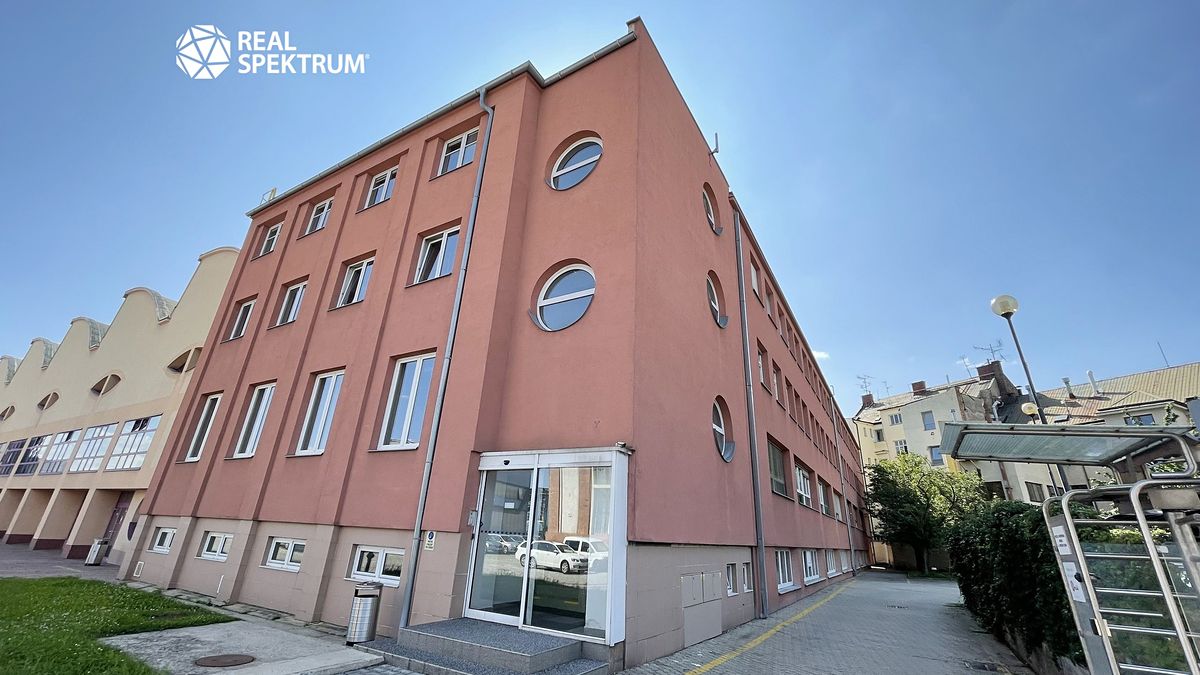 Pronájem kanceláře 1017 m², Brno – fotka 1 z 3