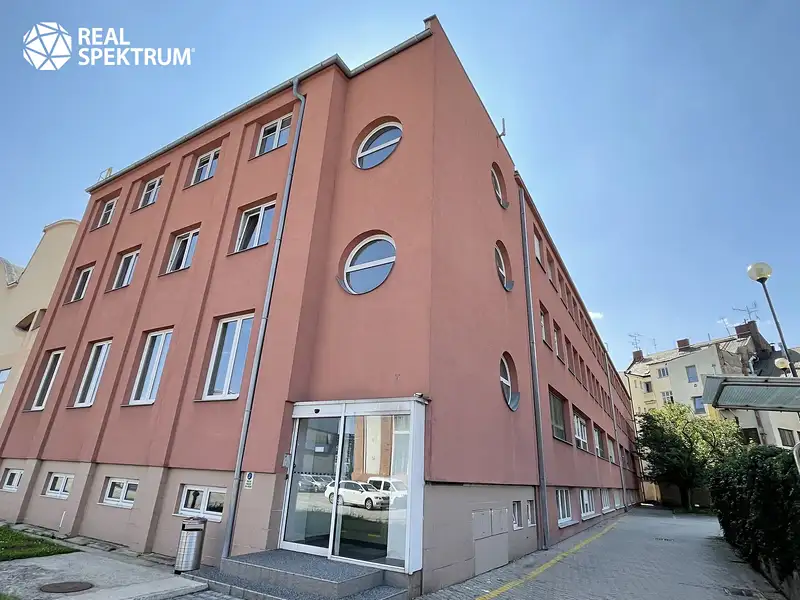 Pronájem kanceláře 1017 m², Brno – náhled fotky 1