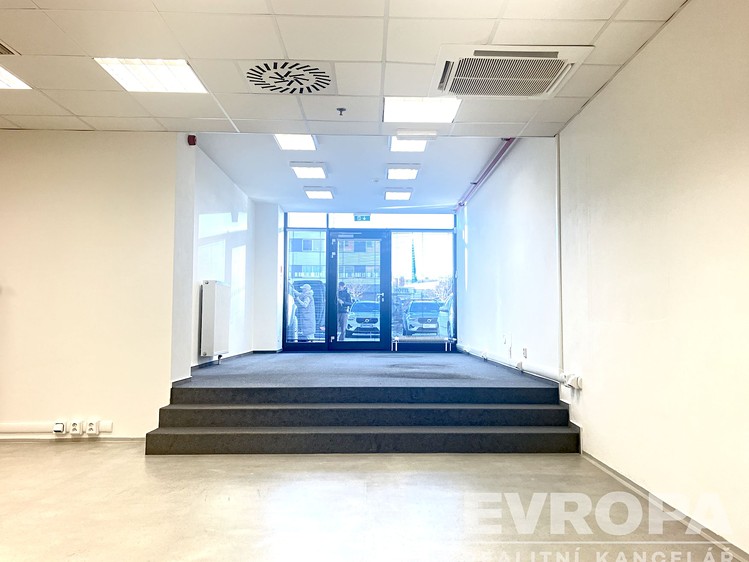 Prodej komerčního prostoru, 73 m² (7 z 9)
