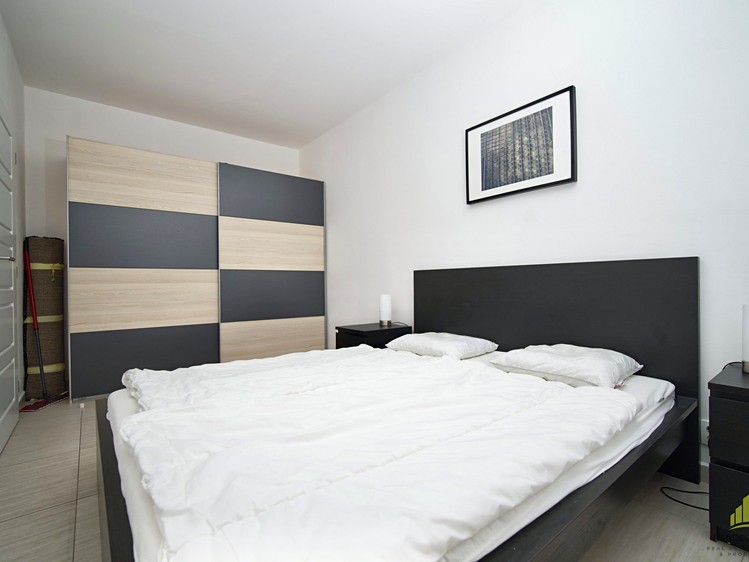 Prodej komerčního prostoru, 144 m² (9 z 11)