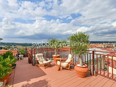 Prodej bytu 6 pokojů a více 240 m²