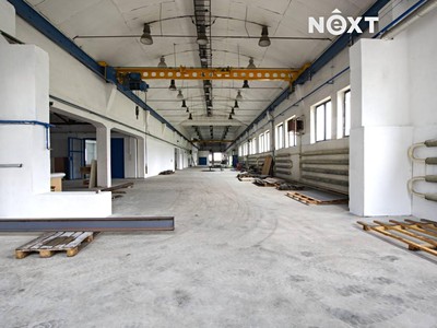 Pronájem výrobní haly, prostoru 2 134 m²
