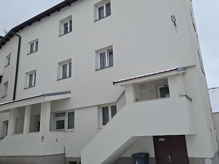 Pronájem komerčního prostoru, 200 m² (4 z 6)