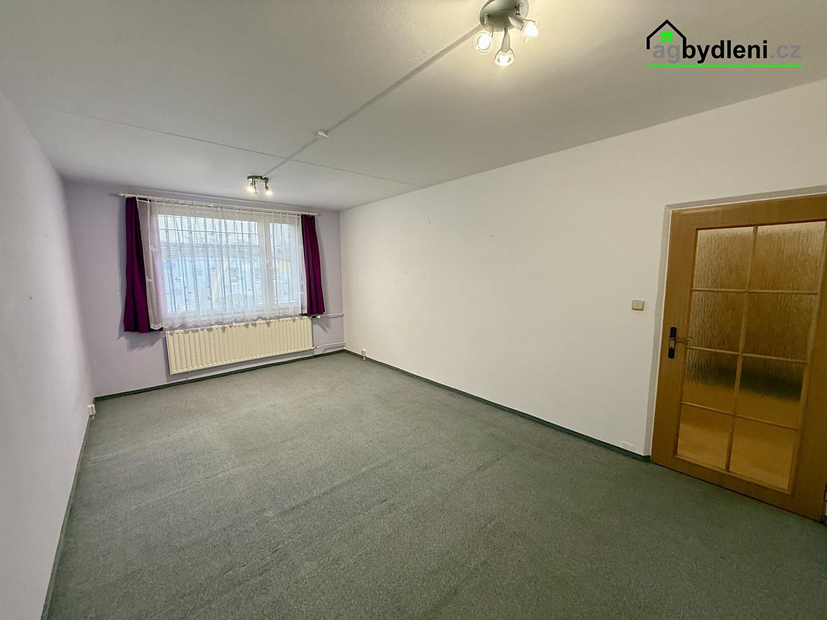 Pronájem bytu 2+1 60 m² – fotografie 4