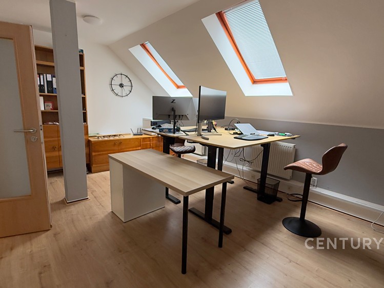 Prodej komerčního prostoru, 758 m² (5 z 23)