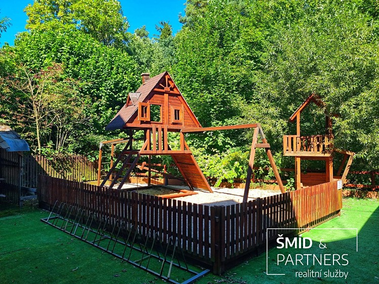 Комерційне приміщення на продаж, 828 м² (20 з 30)