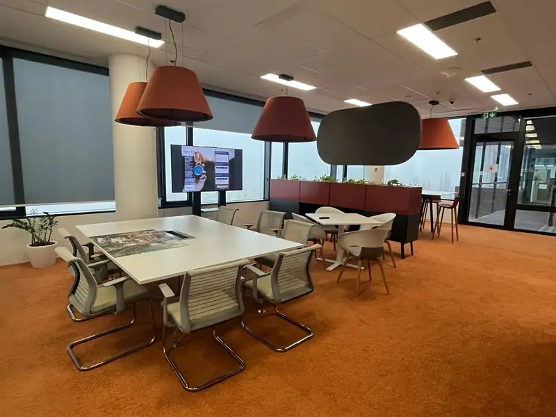 Pronájem kanceláře 1135 m², Praha – náhled fotky 1