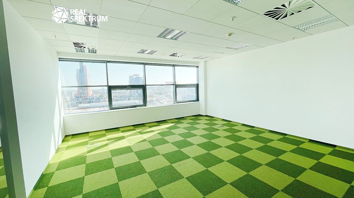 Pronájem kanceláře 283 m² – fotografie 2