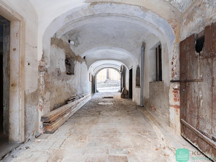 Комерційне приміщення на продаж, 500 м² (23 з 35)