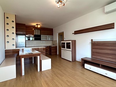 Pronájem bytu 2+kk 50 m²