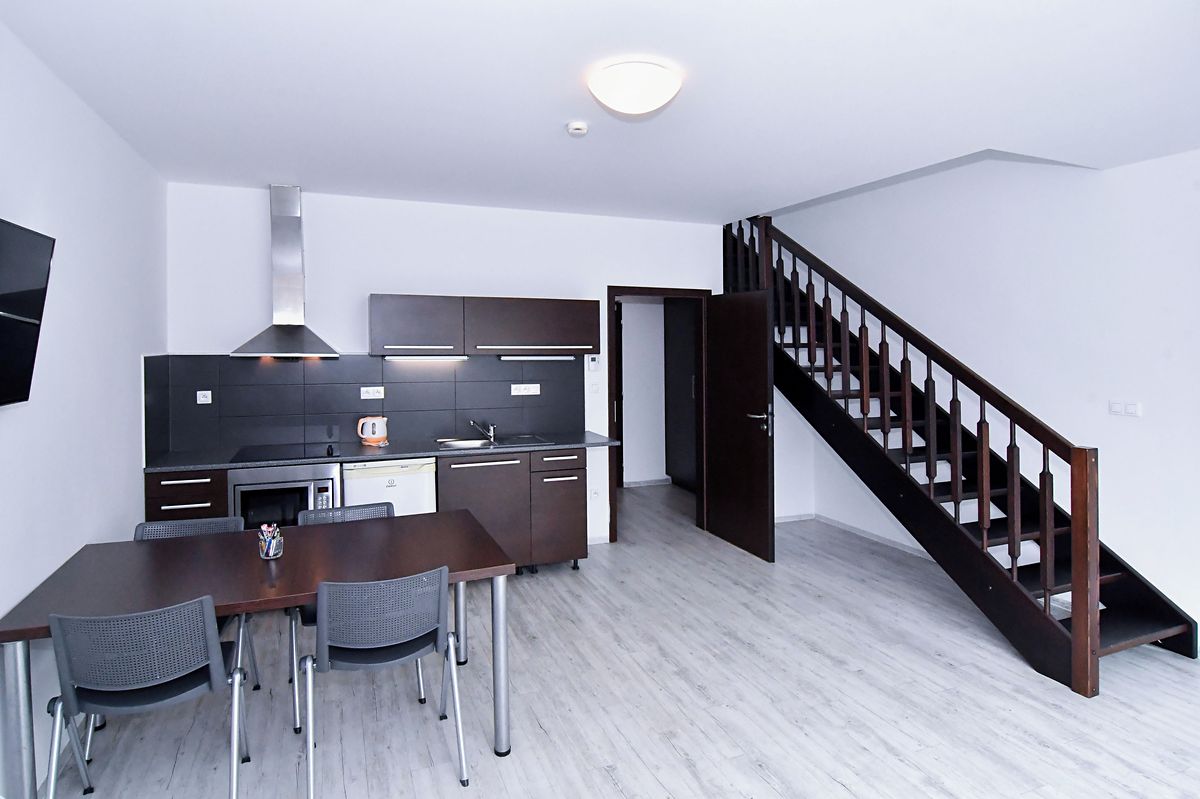 Pronájem bytu 3+kk 141 m²