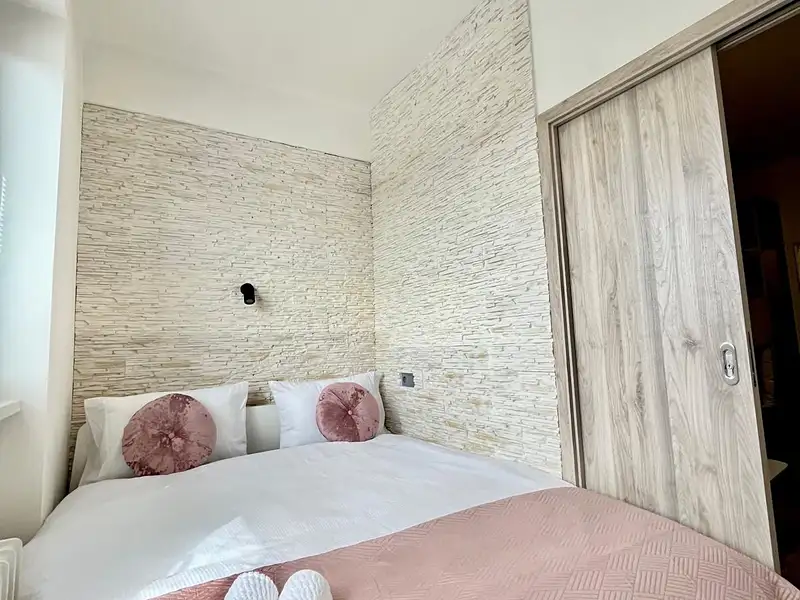 Prodej bytu 3+1 62 m², Praha – náhled fotky 2