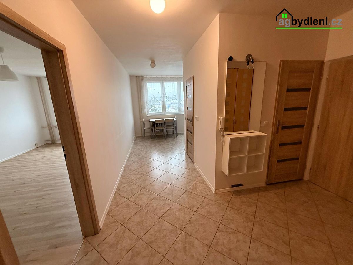Pronájem bytu 2+1 60 m² – fotografie 2