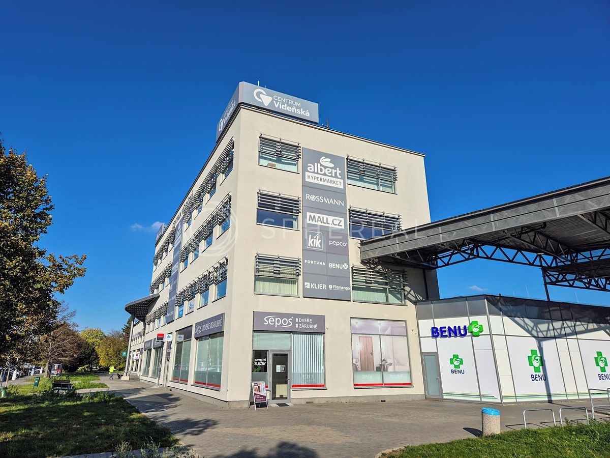 Pronájem kanceláře 173 m²