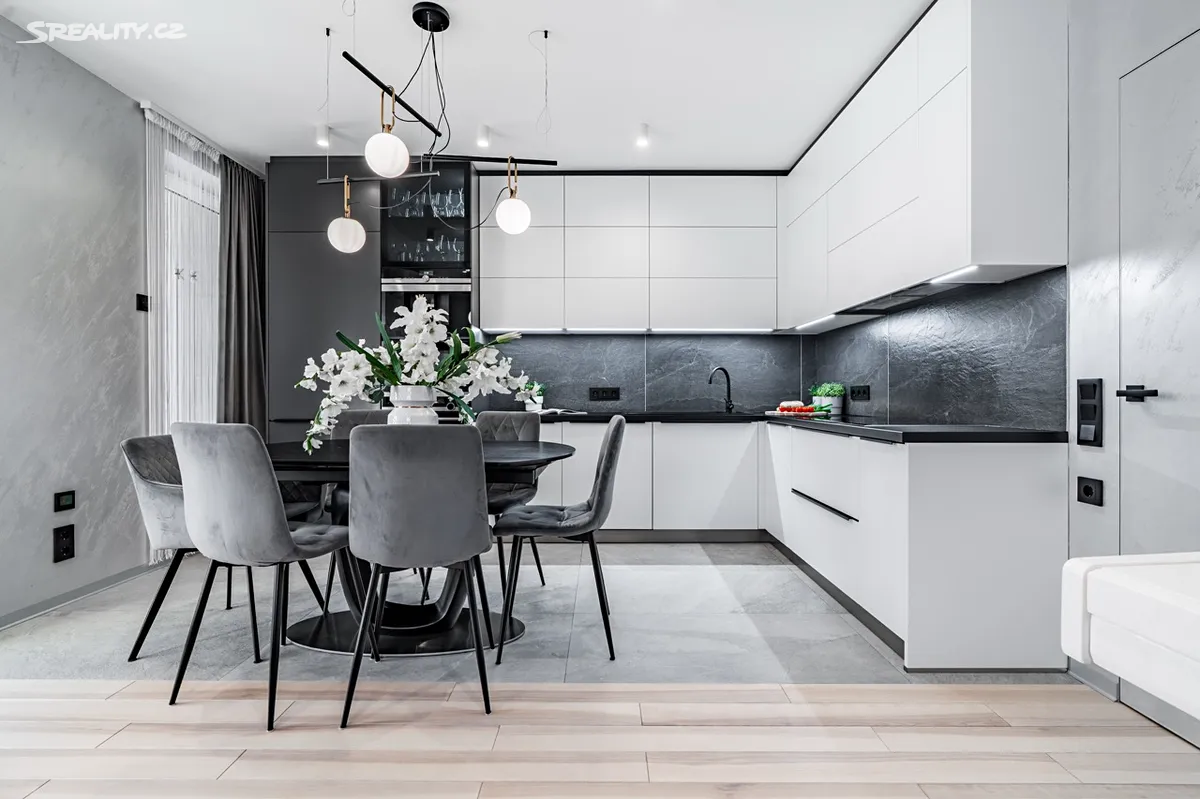 Prodej bytu 4+kk 83 m²