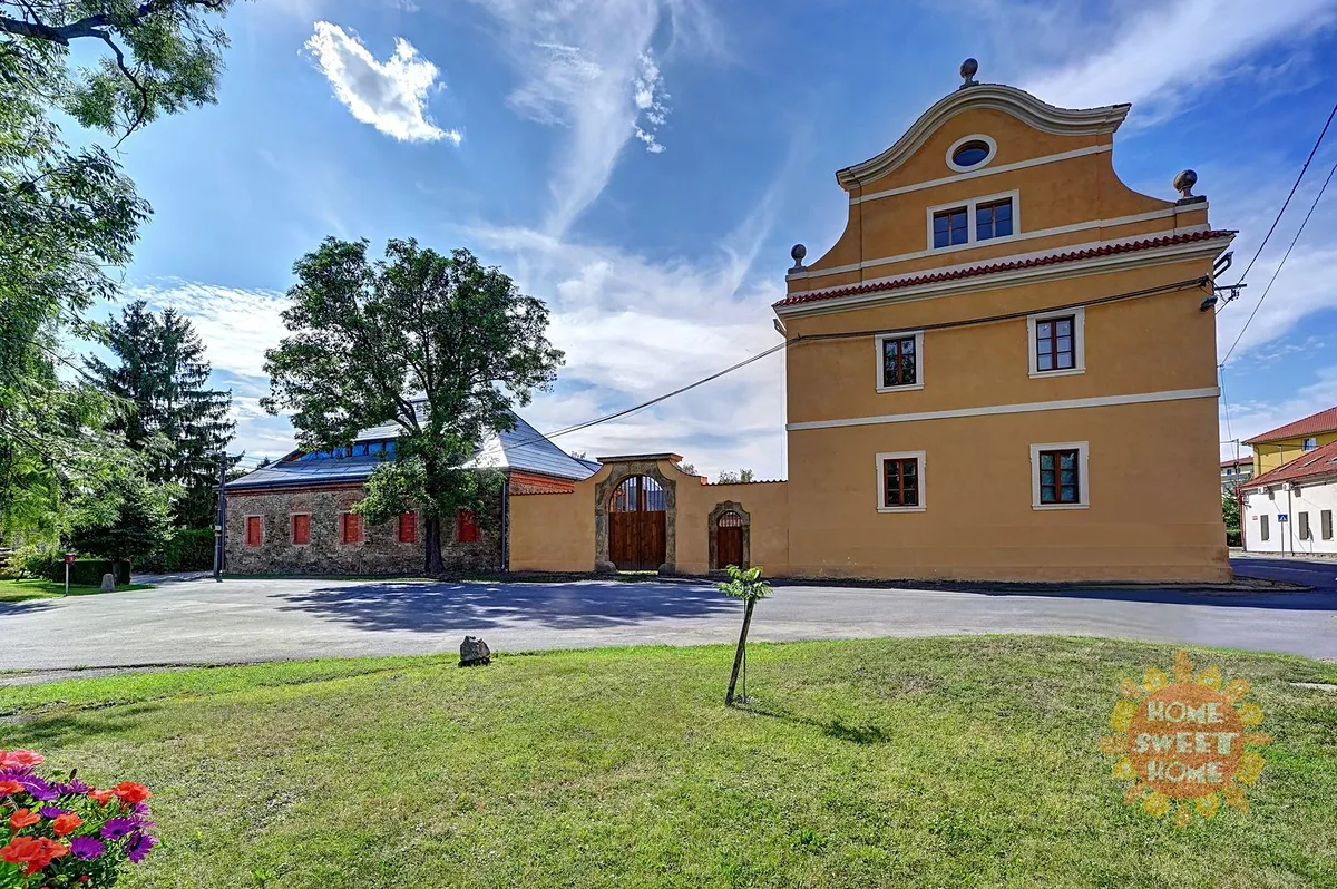 Prodej památky 1761 m², pozemek 2855 m²