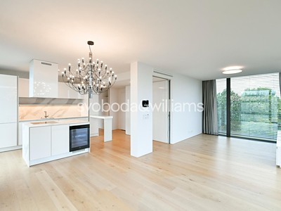 Pronájem bytu 4+kk 129 m²