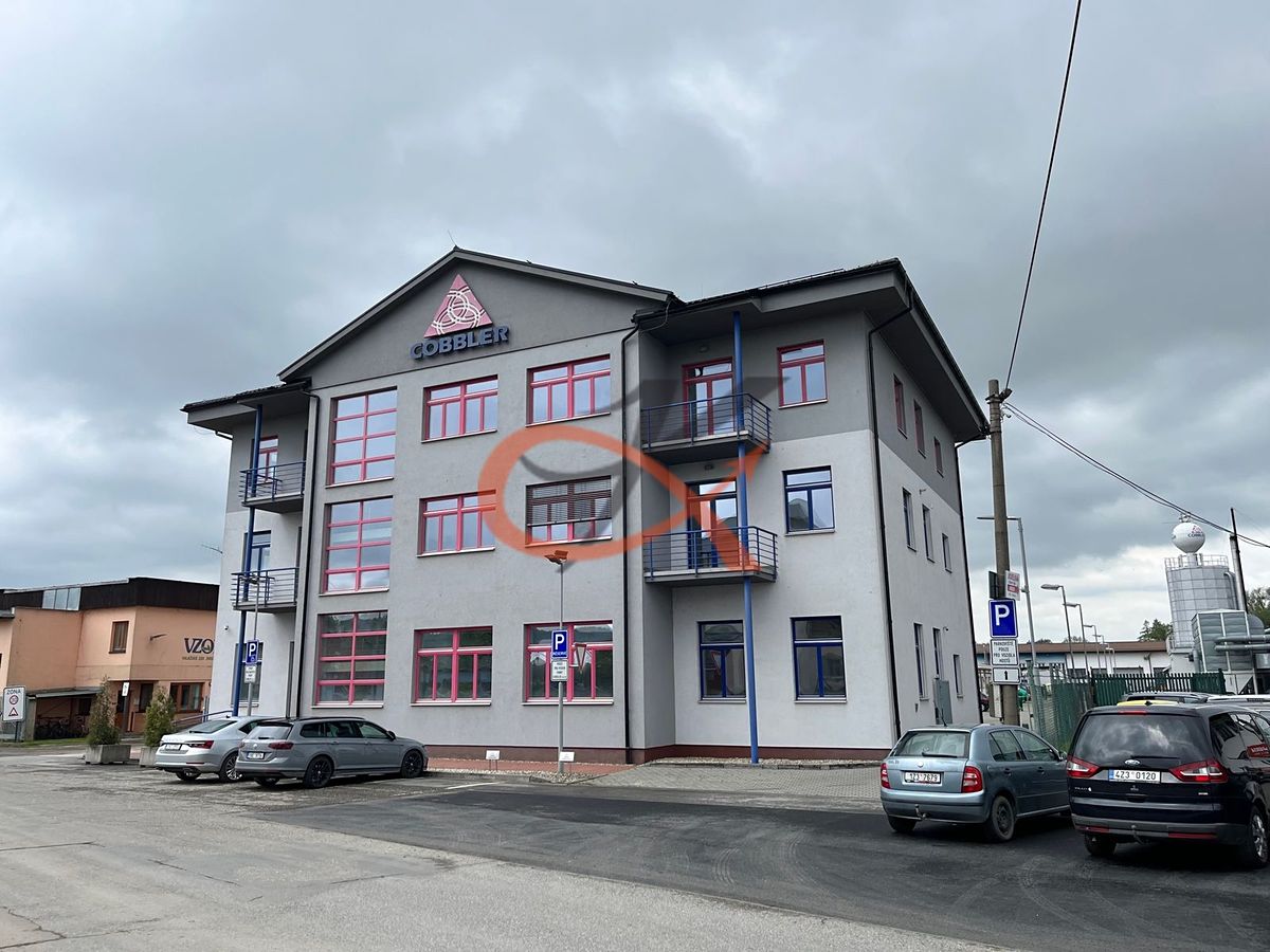 Pronájem kanceláře 43 m² – fotografie 2