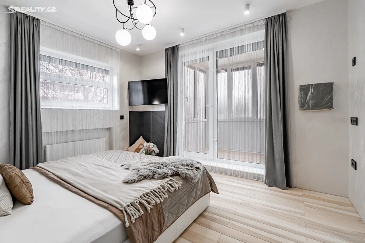Prodej bytu 4+kk 83 m² - Több