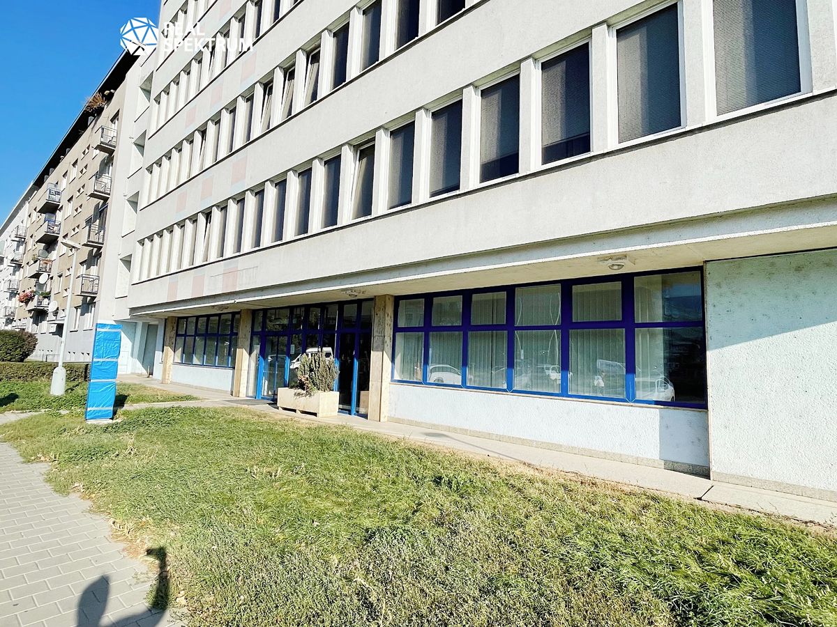 Pronájem kanceláře 470 m² – fotografie 5