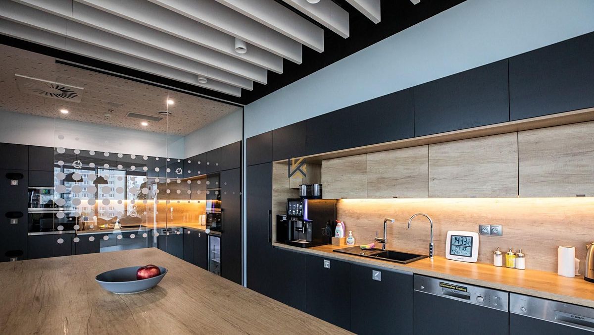 Pronájem kanceláře 793 m² – fotografie 4