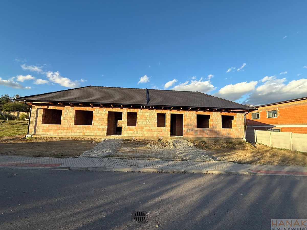 Prodej rodinného domu 129 m², pozemek 541 m² – fotografie 3