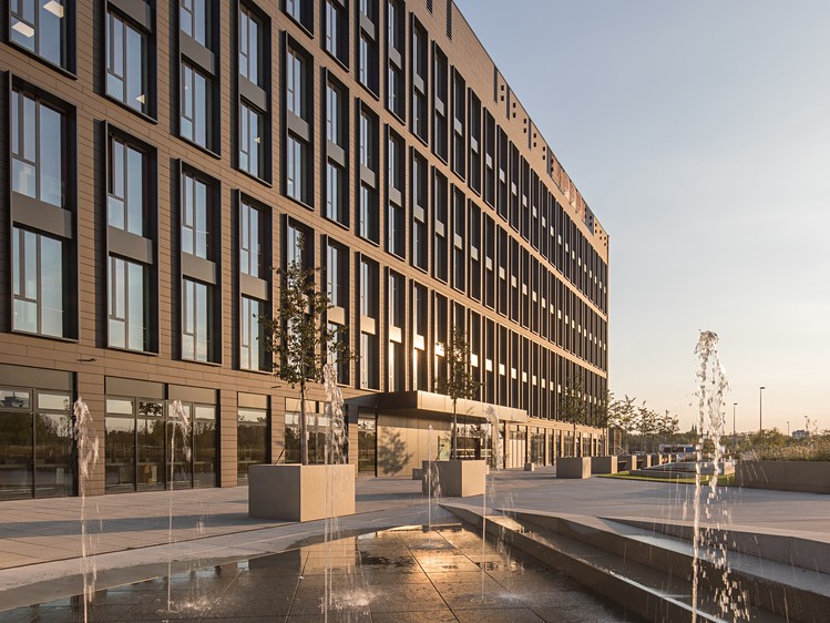 Pronájem komerčního prostoru, 560 m² (4 z 11)