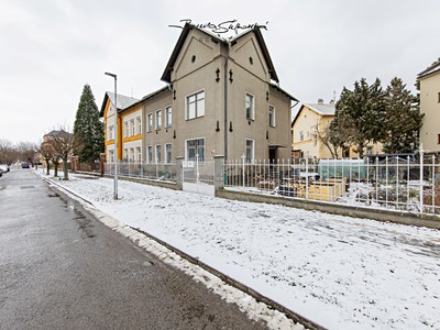 Pronájem  pokoje 108 m² (Jednopodlažní)