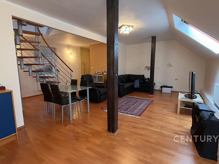 Prodej komerčního prostoru, 758 m² (18 z 23)
