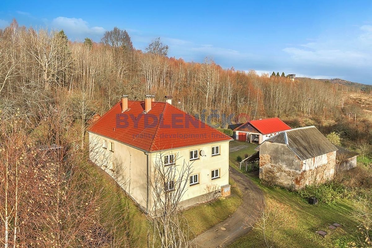 Prodej vícegeneračního domu 456 m², pozemek 4806 m²