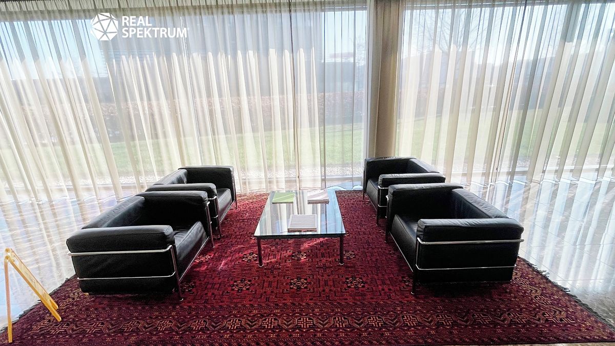 Pronájem kanceláře 872 m² – fotografie 4