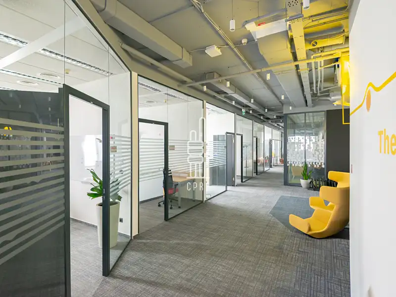 Pronájem kanceláře 1261 m², Praha – náhled fotky 2