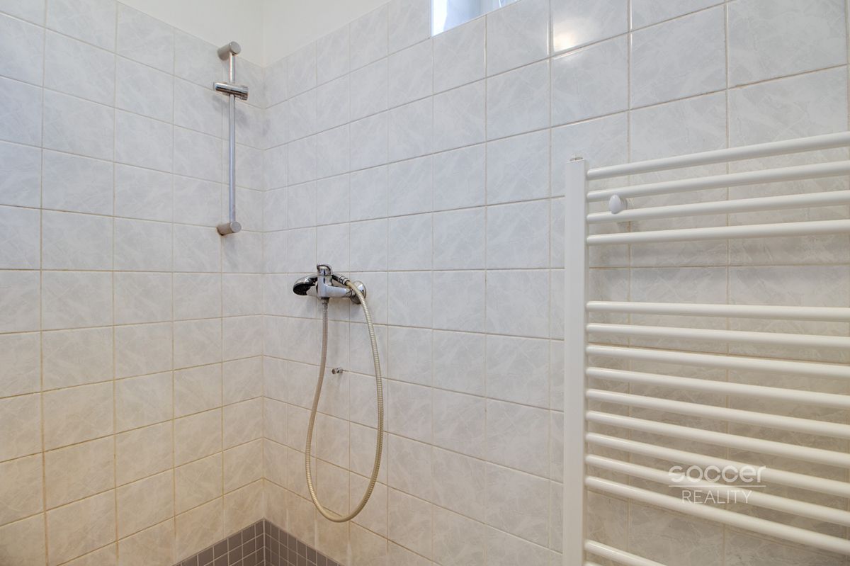 Pronájem bytu 2+kk 54 m² – fotografie 3