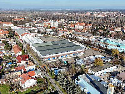 Pronájem skladového prostoru 7928 m²