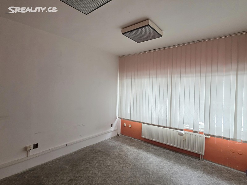 Pronájem výrobní haly, prostoru 132 m² – pohled 2