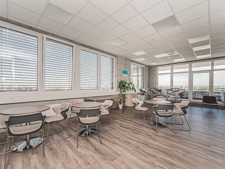 Комерційне приміщення в оренду, 250 м² (26 з 27)
